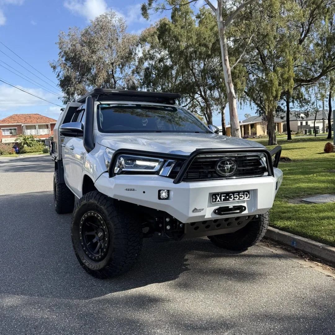3" or 4" Lift & 33" Wheel Package - Toyota Hilux N70 / N80